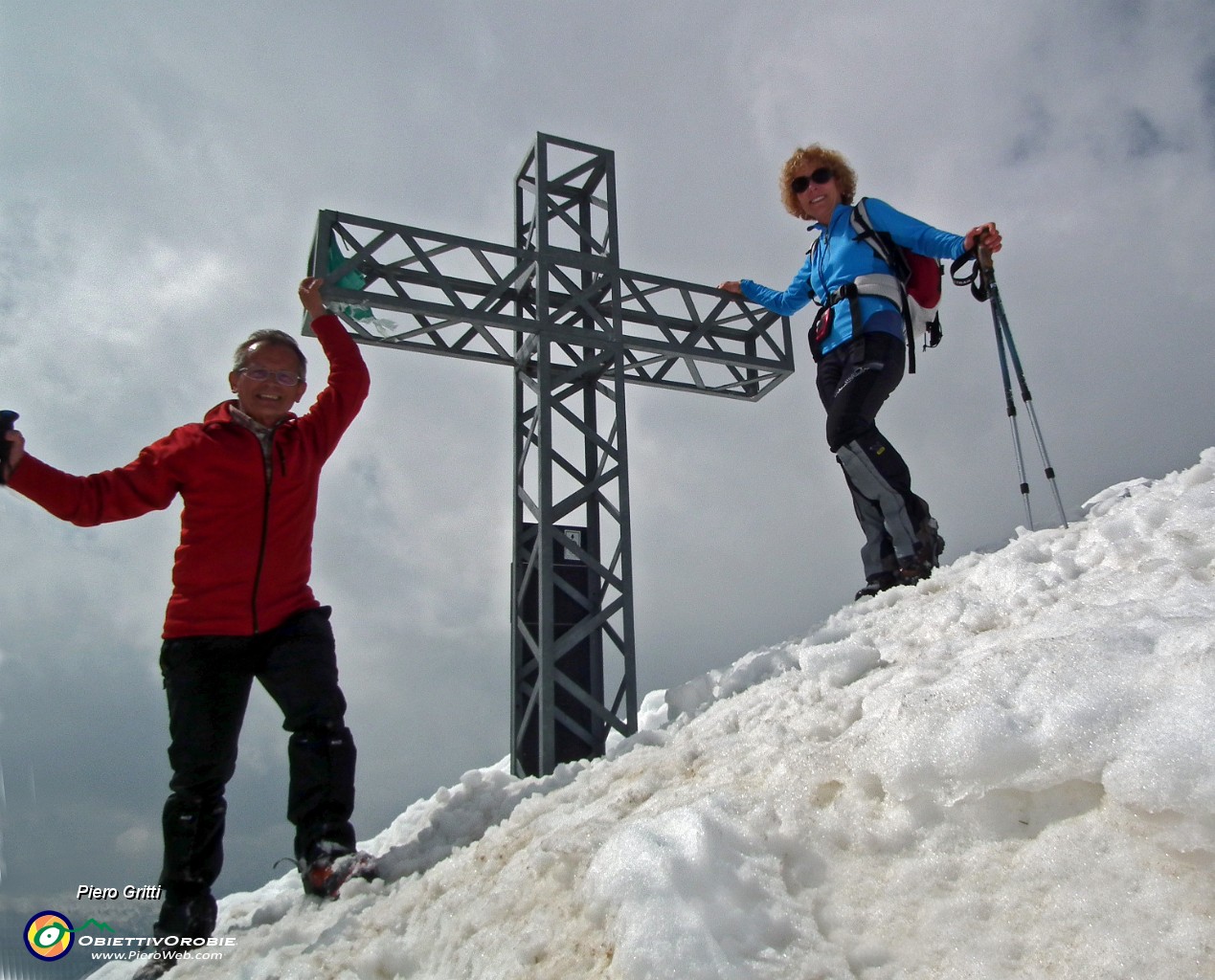 01 In vetta al Monte Campioncino (2100 m) .JPG